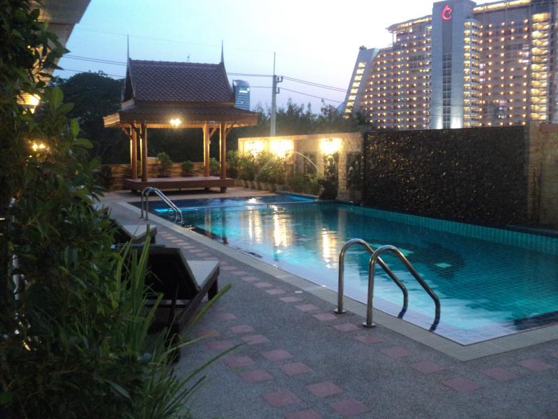 Nanthana Villa Pattaya Exterior photo